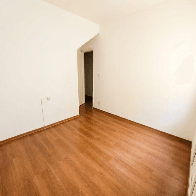 Quarto 2 com iluminação natural